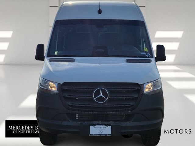 Used 2025 White Mercedes-Benz Cargo 144 WB image 8