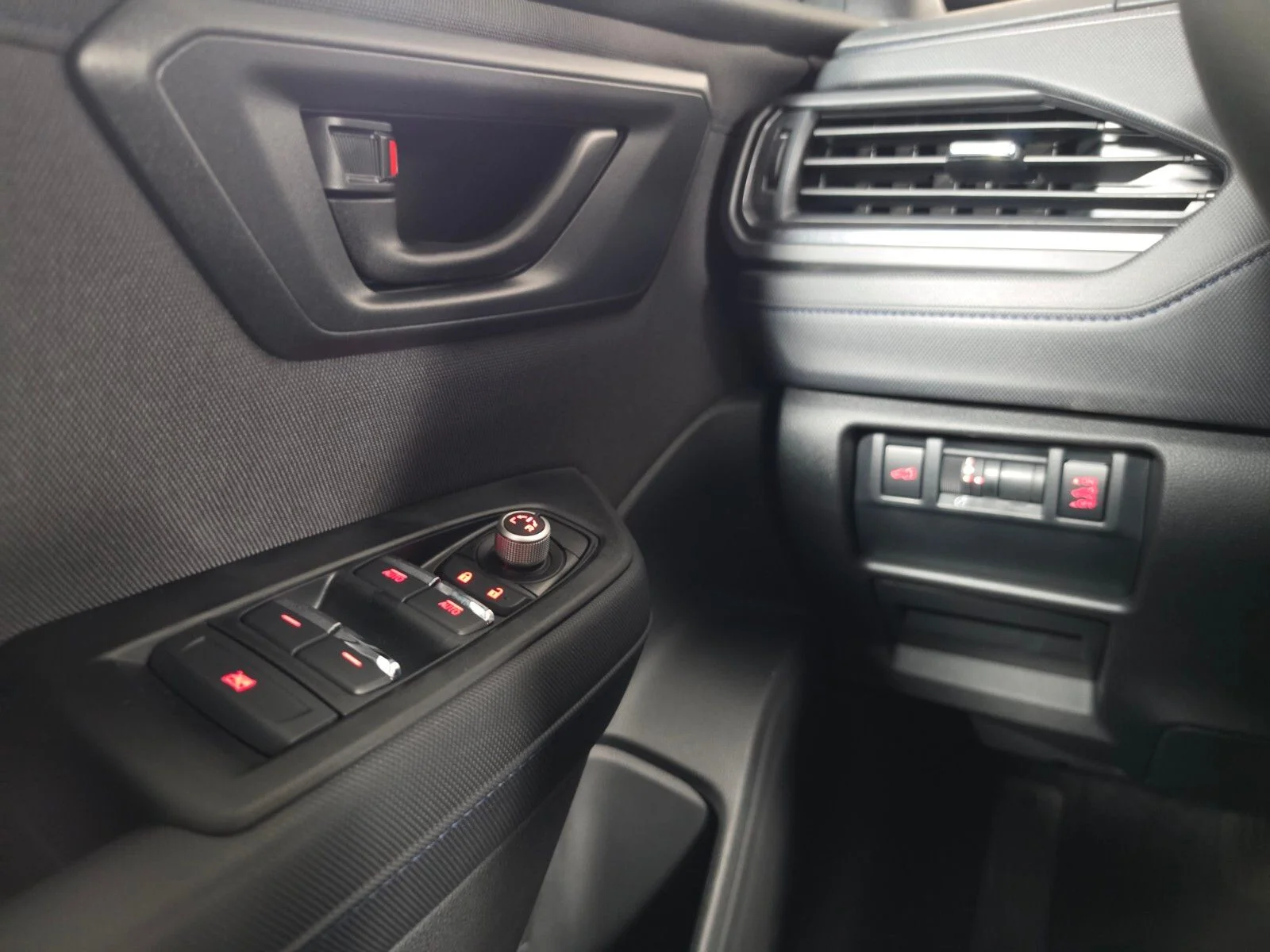 2026 Subaru Forester Premium - Photo 34