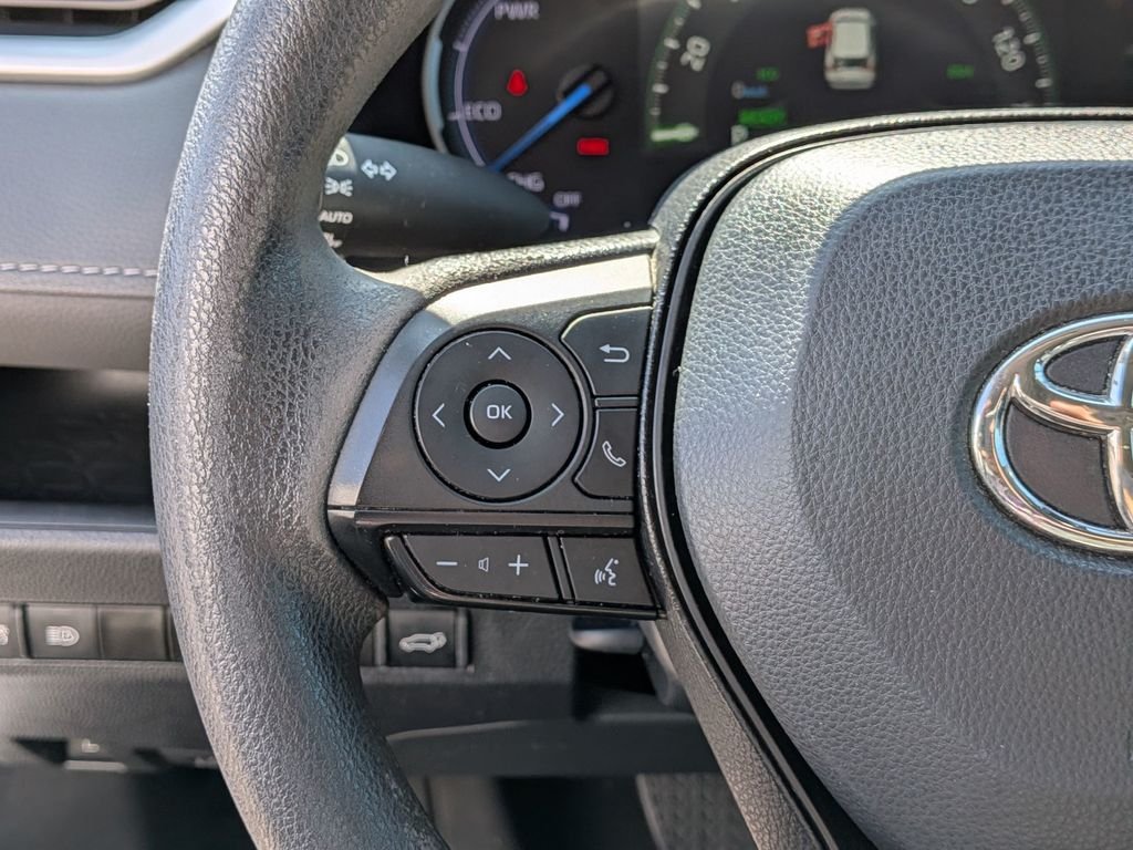 Used 2023 White Toyota XLE image 20