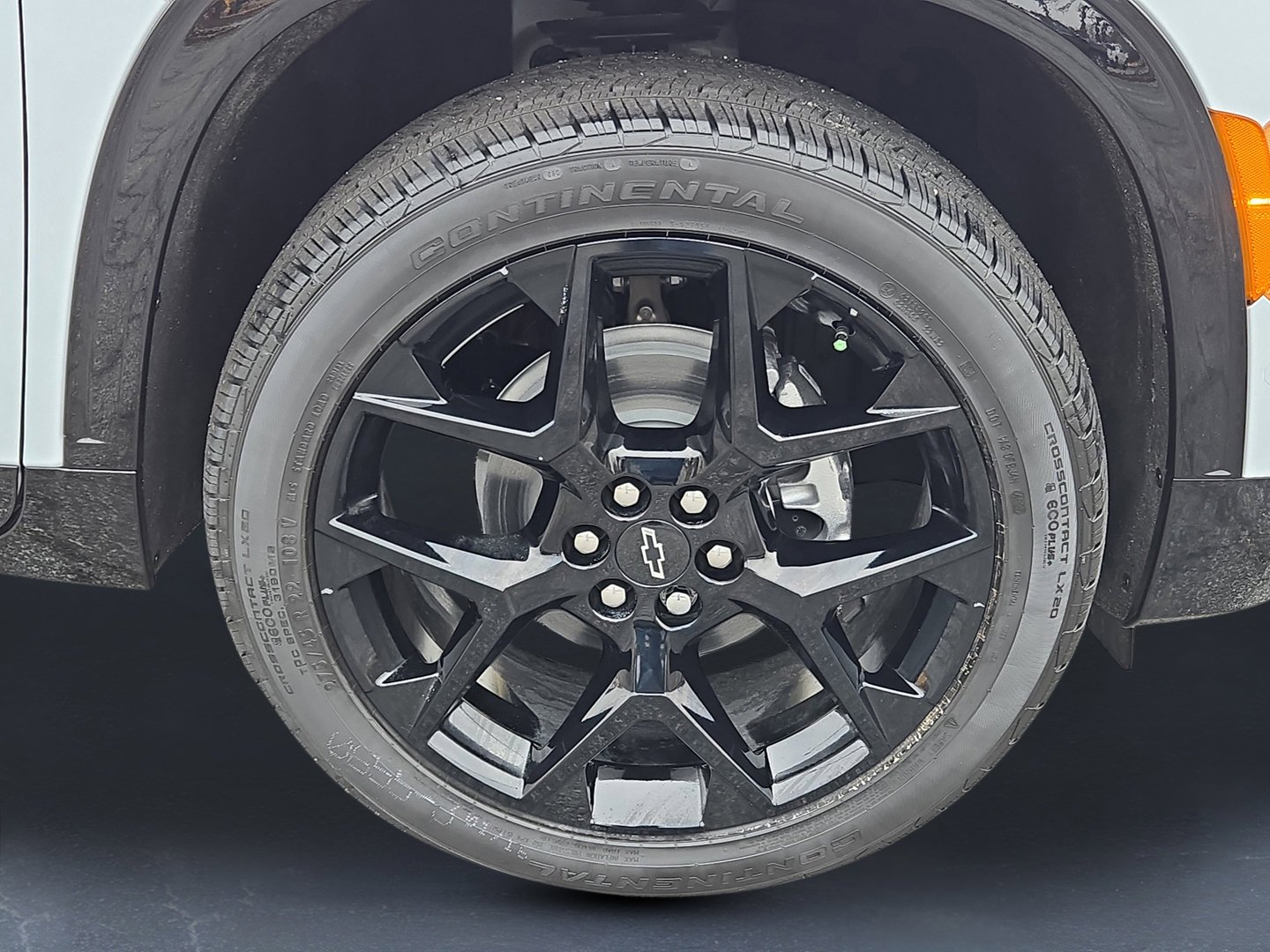New 2026 Polar White Tricoat Chevrolet RS image 11