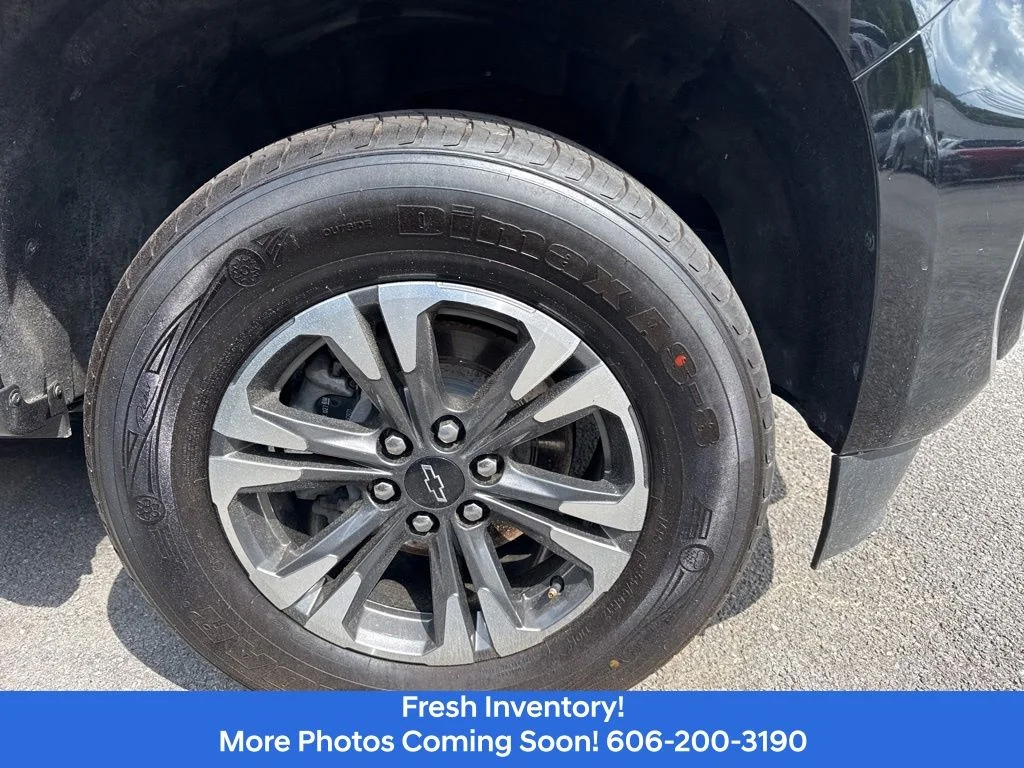 Used 2022 Black Chevrolet Z71 image 4