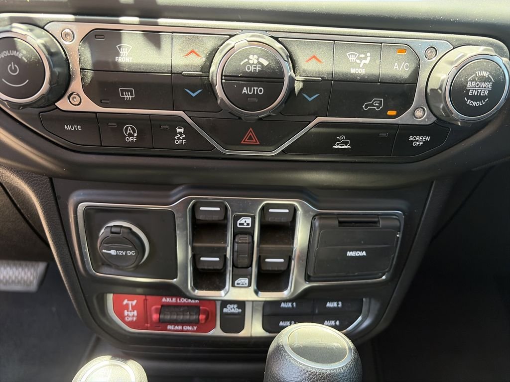 Used 2021 Red Jeep Mojave image 24