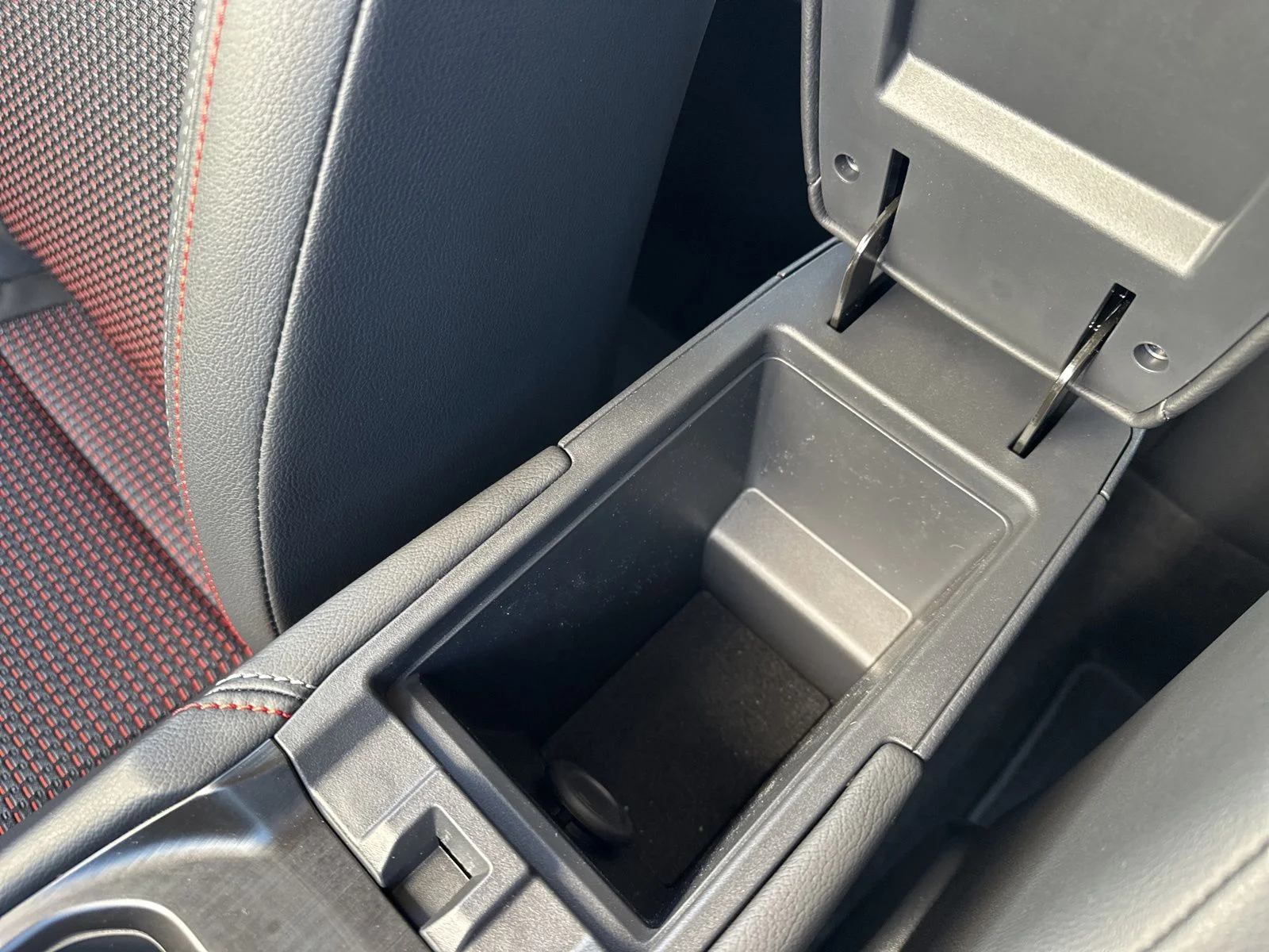 2026 Nissan KICKS SR AWD - Photo 60