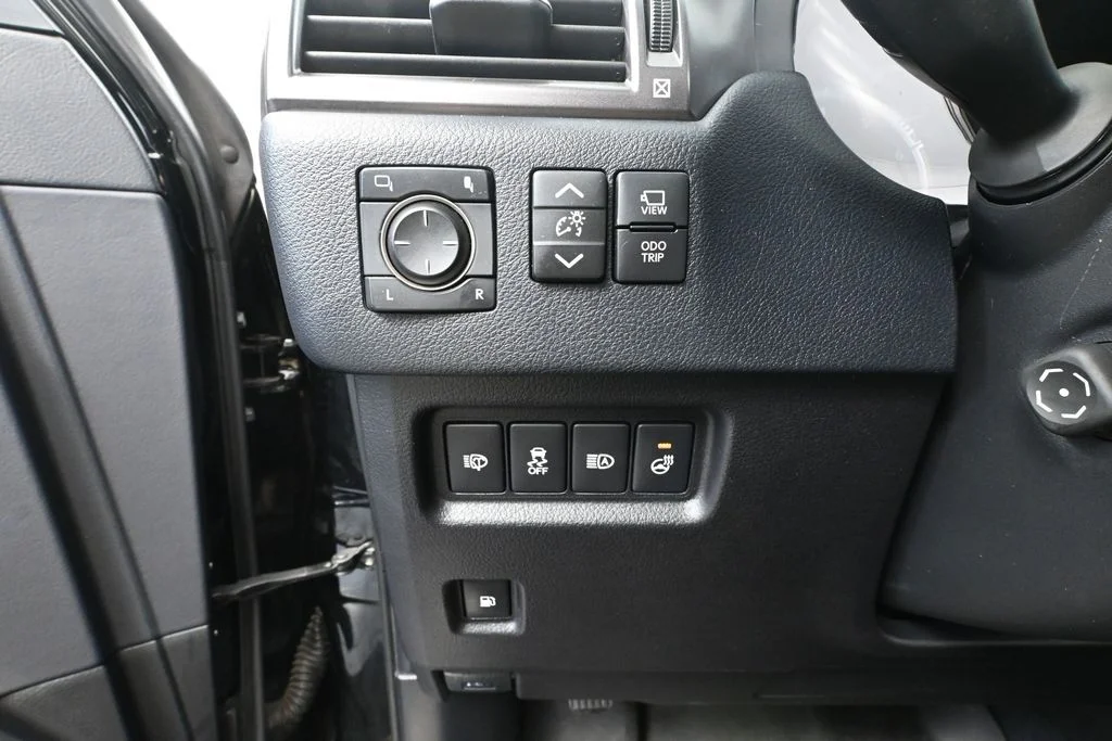 2023 Lexus GX Base - Photo 32