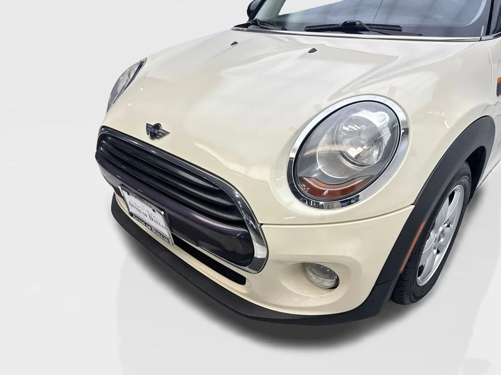 Used 2016 White MINI Base image 16