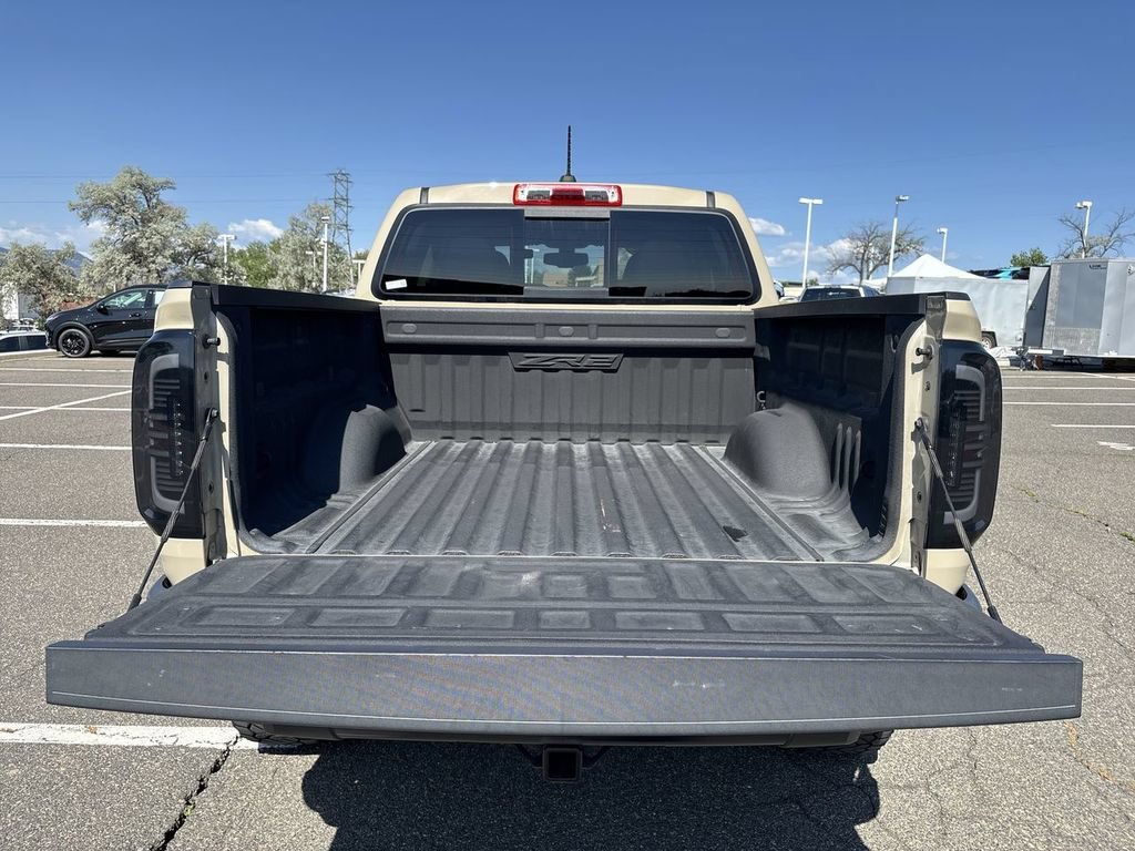 Used 2022 Sand Dune Metallic Chevrolet ZR2 image 30