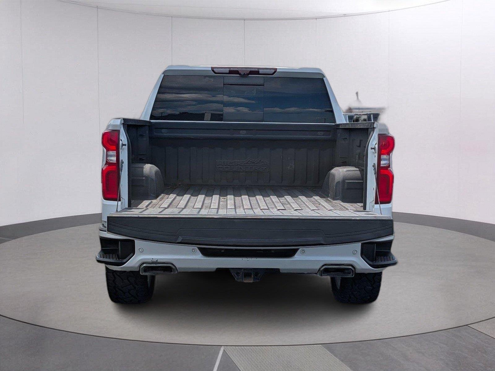 Used 2020 IRIDESCENT PEARL TRICOAT Chevrolet High Country image 5