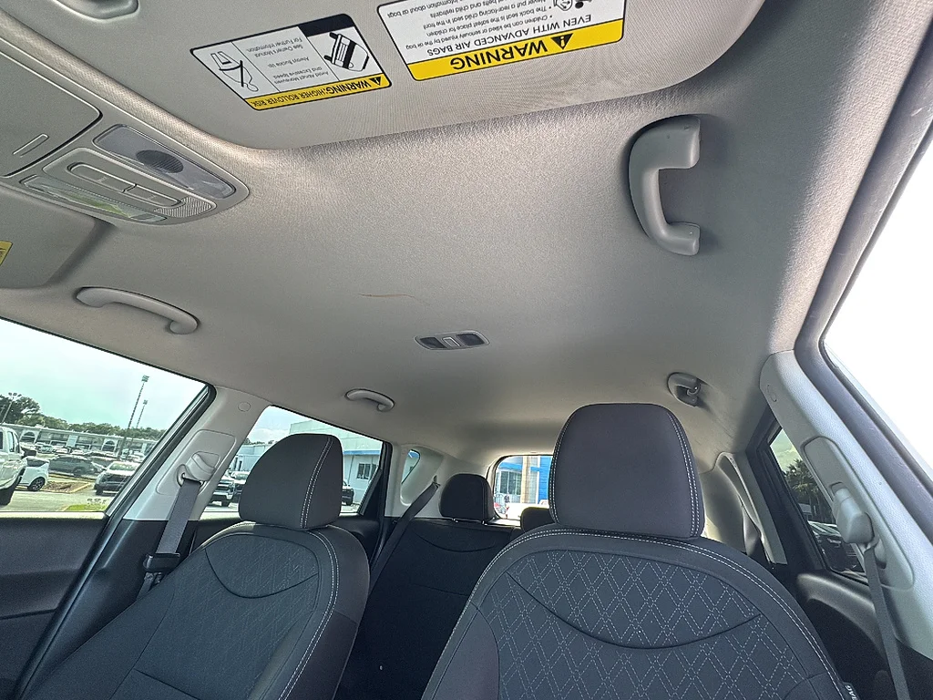 Used 2019 Titanium Gray Kia  image 29