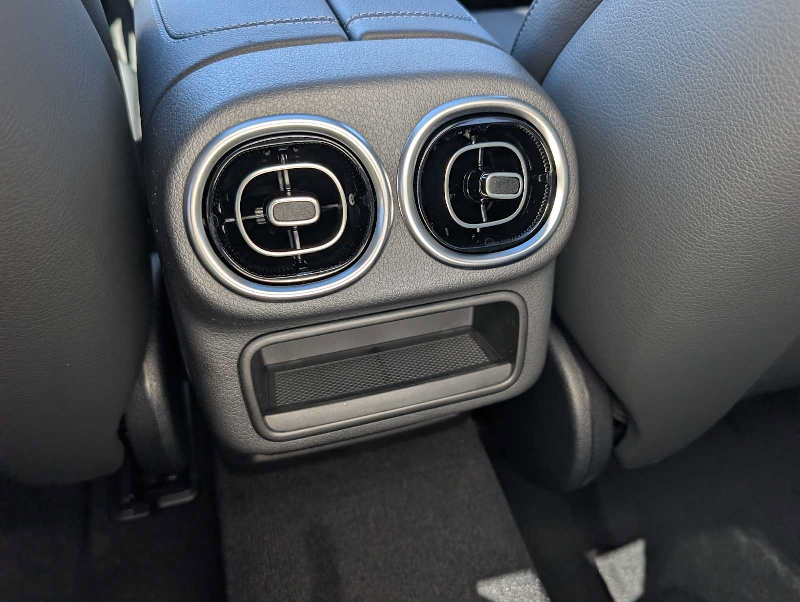 New 2027 Black Mercedes-Benz GLC 300 image 16