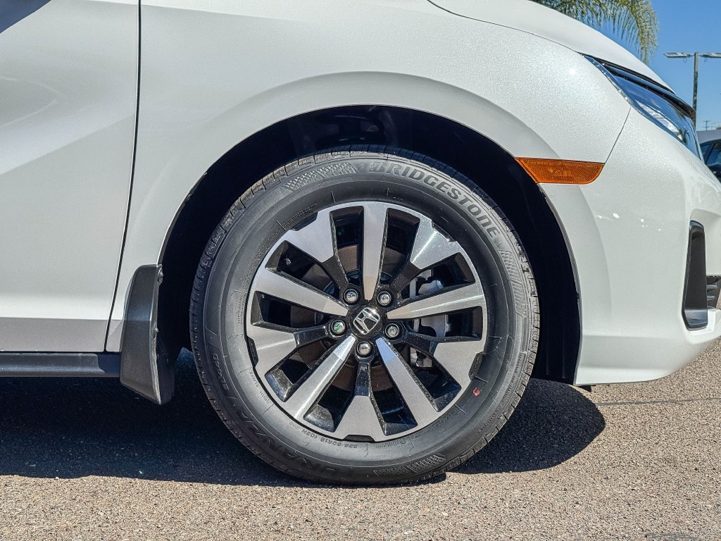 New 2026 Platinum White Pearl Honda EX-L image 12