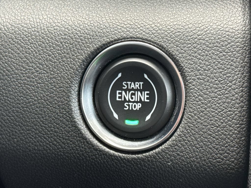 2025 GMC Acadia Denali - Photo 31
