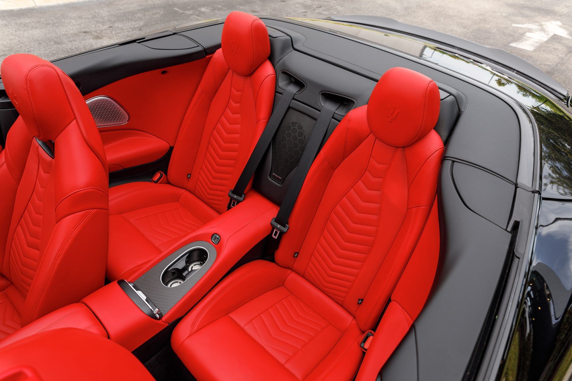 Used 2024 Nero Assoluto Maserati Trofeo image 21
