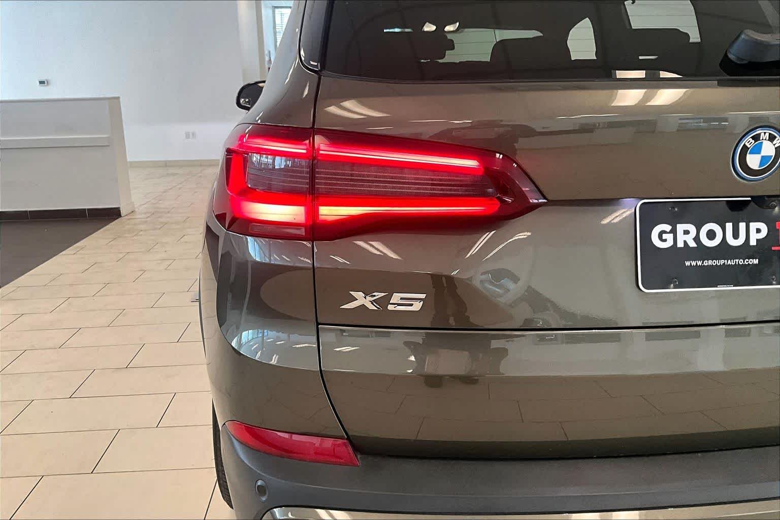 Used 2023 Manhattan Green Metallic BMW xDrive45e image 28
