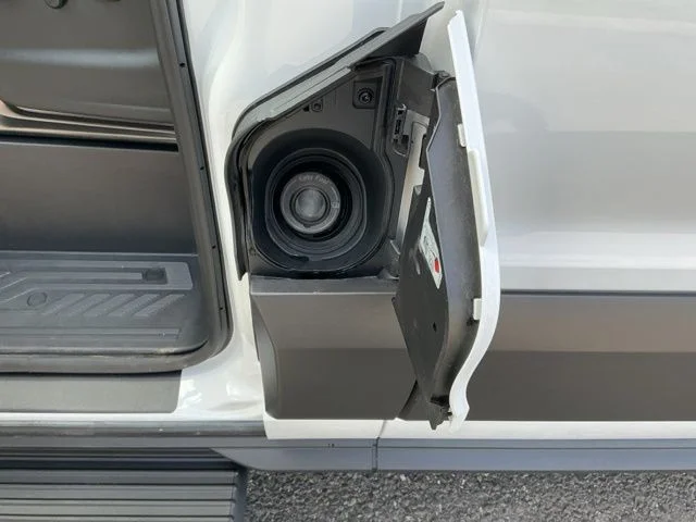 New 2026 Oxford White Ford XLT image 18