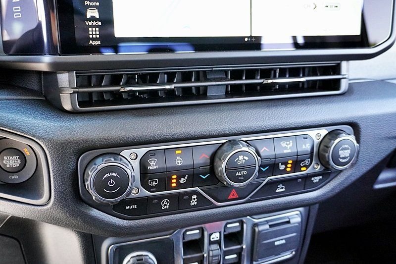 New 2025 Anvil Clear-Coat Exterior Paint Jeep Willys image 37