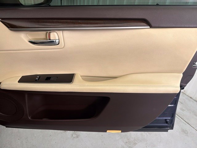 2018 Lexus ES 350 - Photo 27