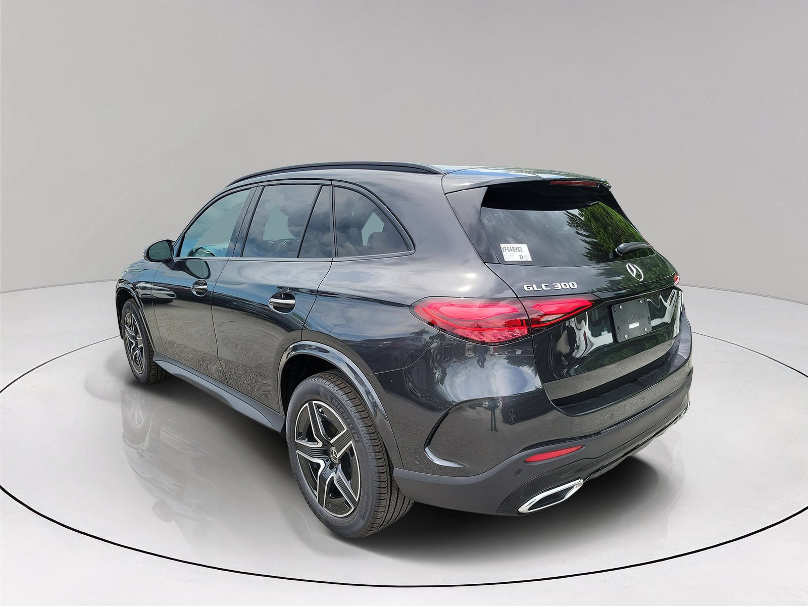 New 2027 Graphite Grey Metallic Mercedes-Benz GLC 300 image 4