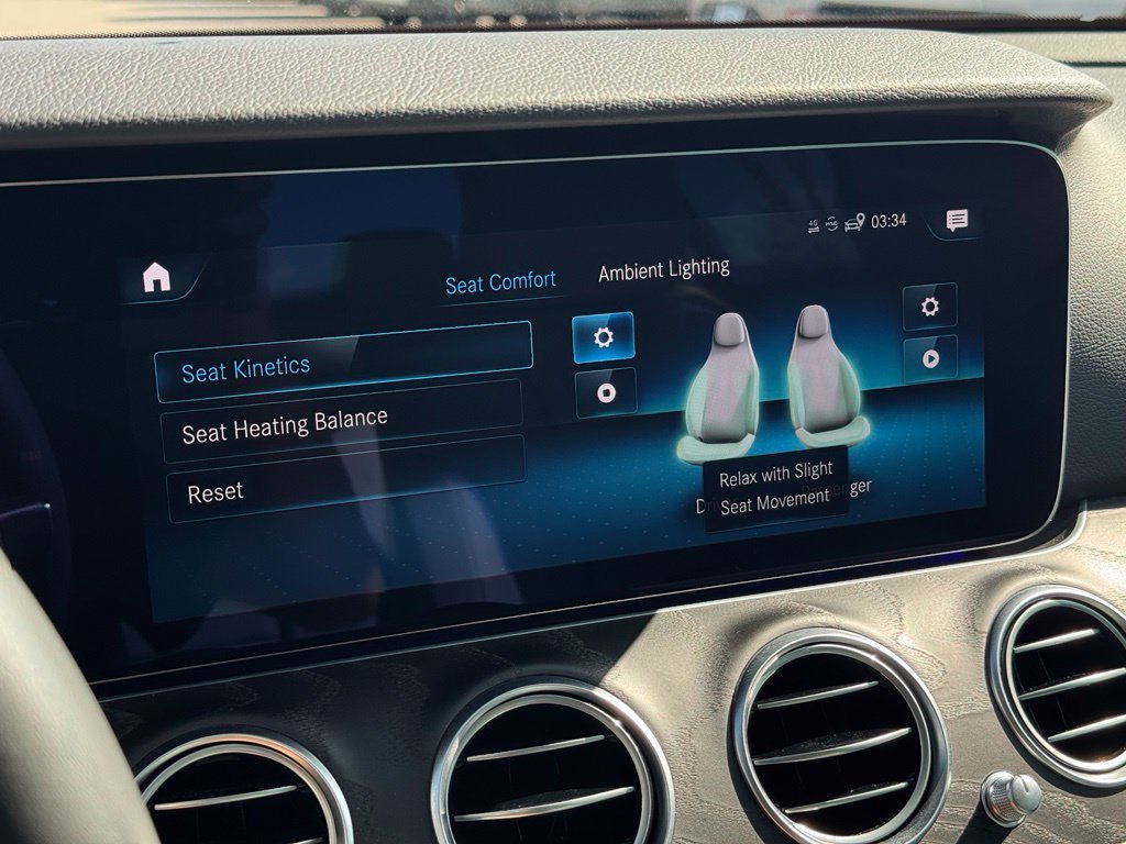 2022 Mercedes-Benz E-Class E350 - Photo 36