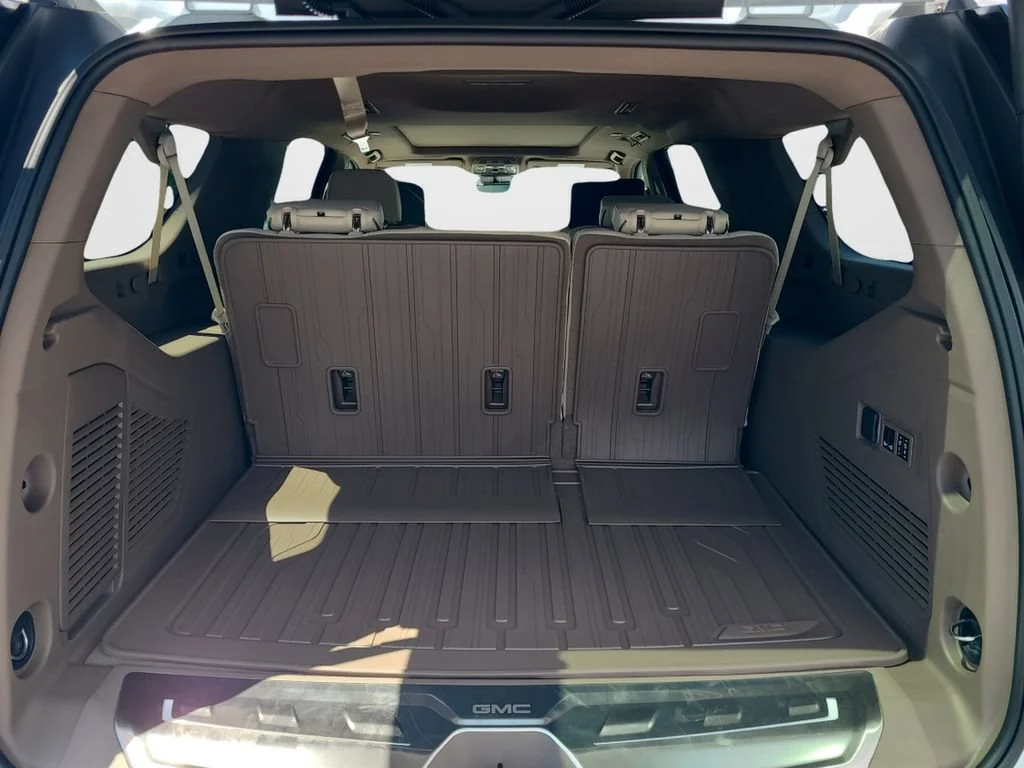 New 2026 Glacier White Tricoat GMC Denali image 9