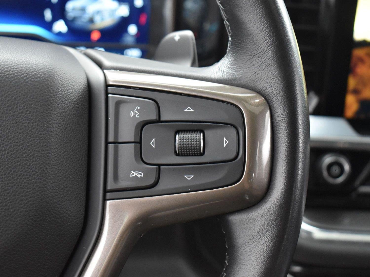 Used 2023 Black Chevrolet High Country image 16