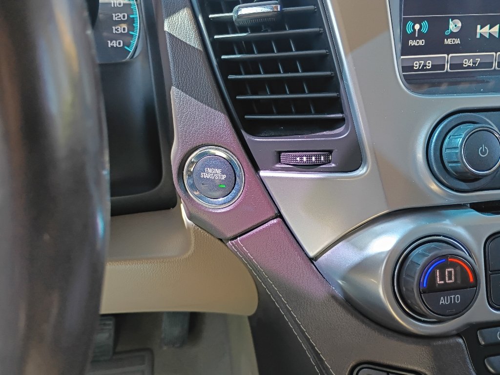 Used 2019 Shadow Gray Metallic Chevrolet Premier image 27