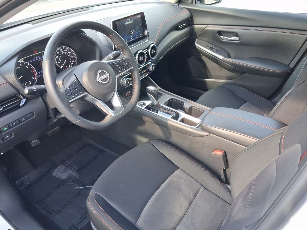 Certified Used 2025 White Nissan SR image 18