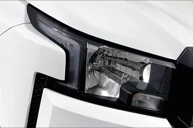 Used 2025 White Nissan S image 28