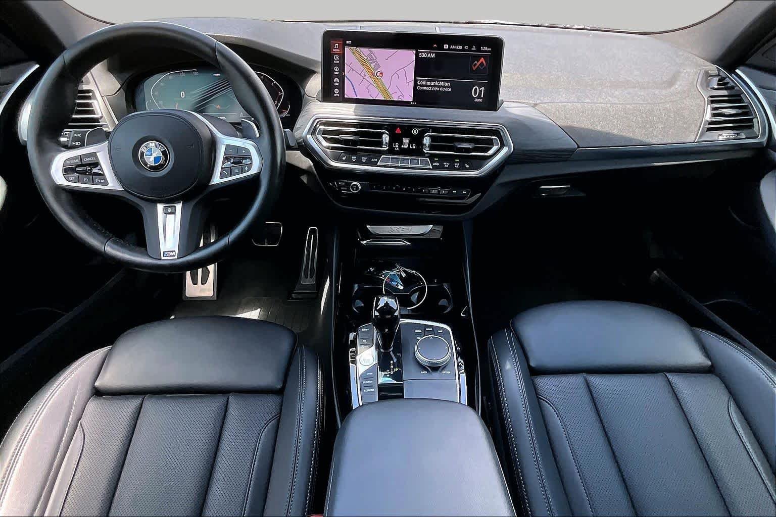Used 2023 Black Sapphire Metallic BMW sDrive30i image 15