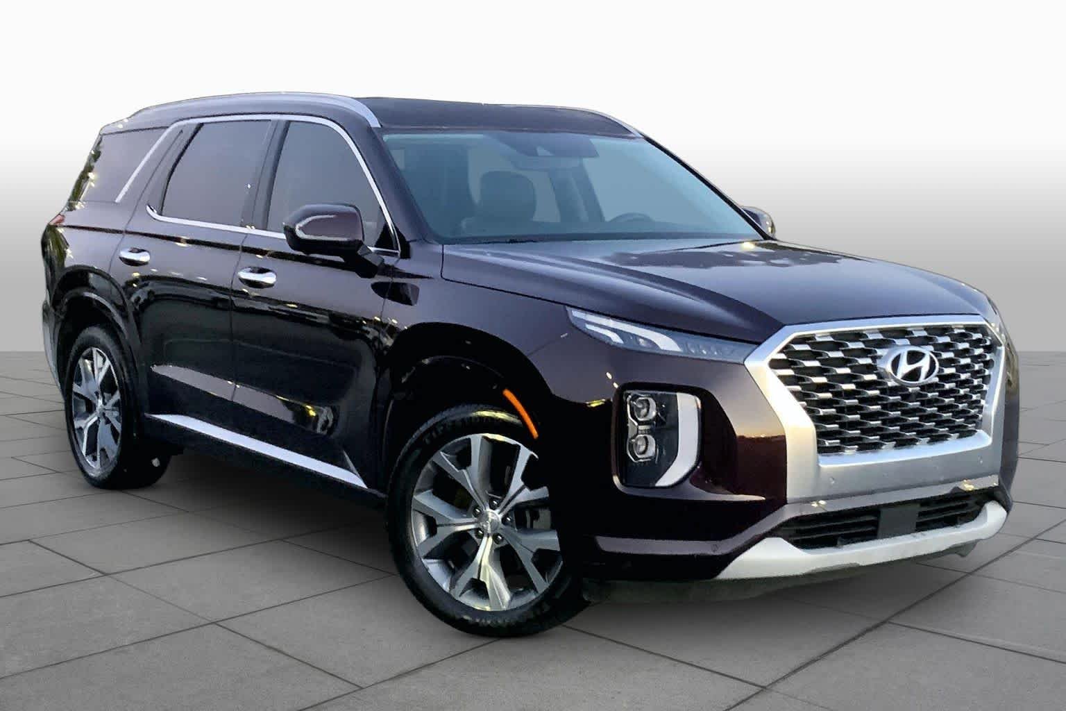 Used 2021 Sierra Burgundy Hyundai Limited image 3