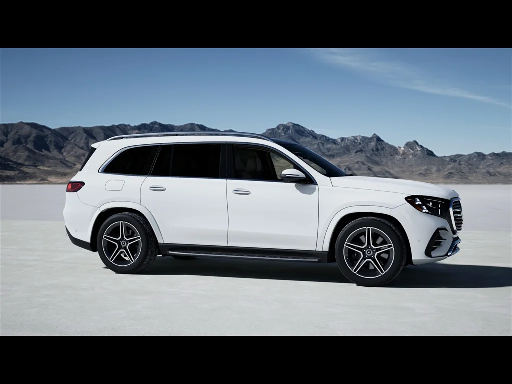 New 2027 Polar White Mercedes-Benz GLS 450 image 9