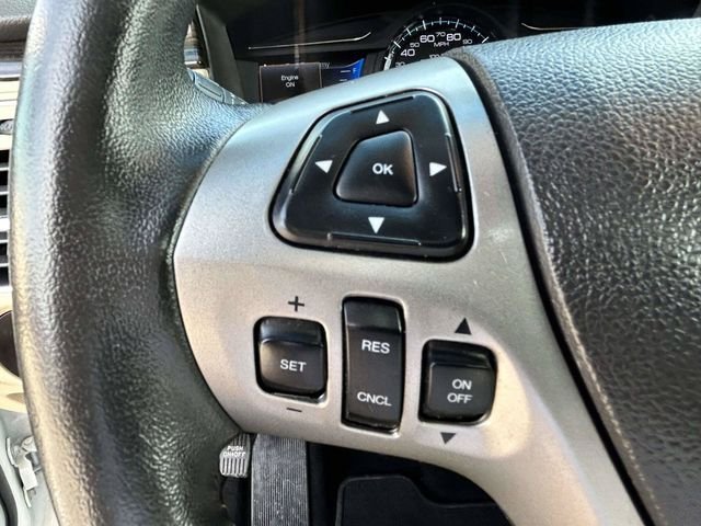 Used 2016 White Ford SEL image 28