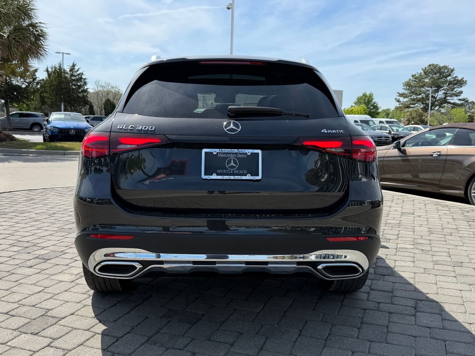 New 2026 Graphite Grey Metallic Mercedes-Benz GLC 300 image 35