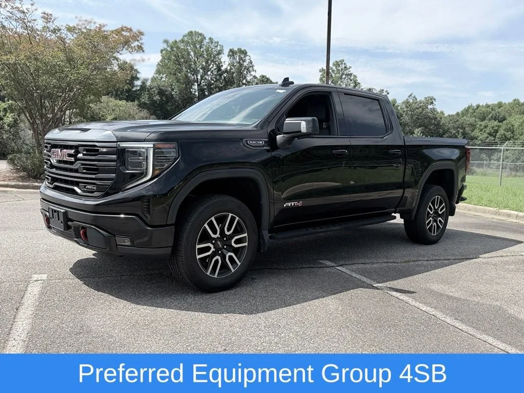 Used 2022 Onyx Black GMC AT4 image 6