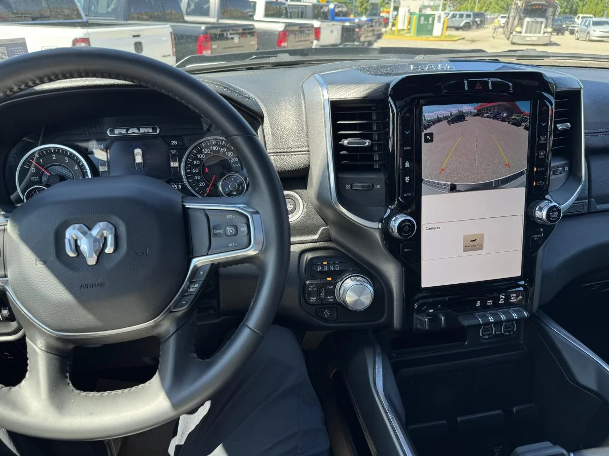 Used 2024 White RAM Laramie 4x4 Crew Cab image 18