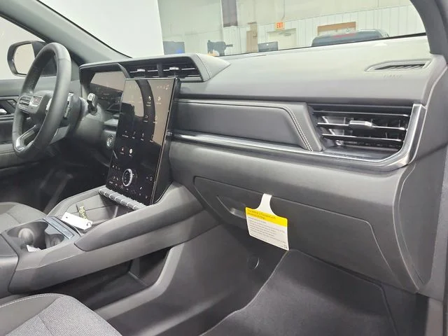 New 2026 Silver GMC Elevation image 40