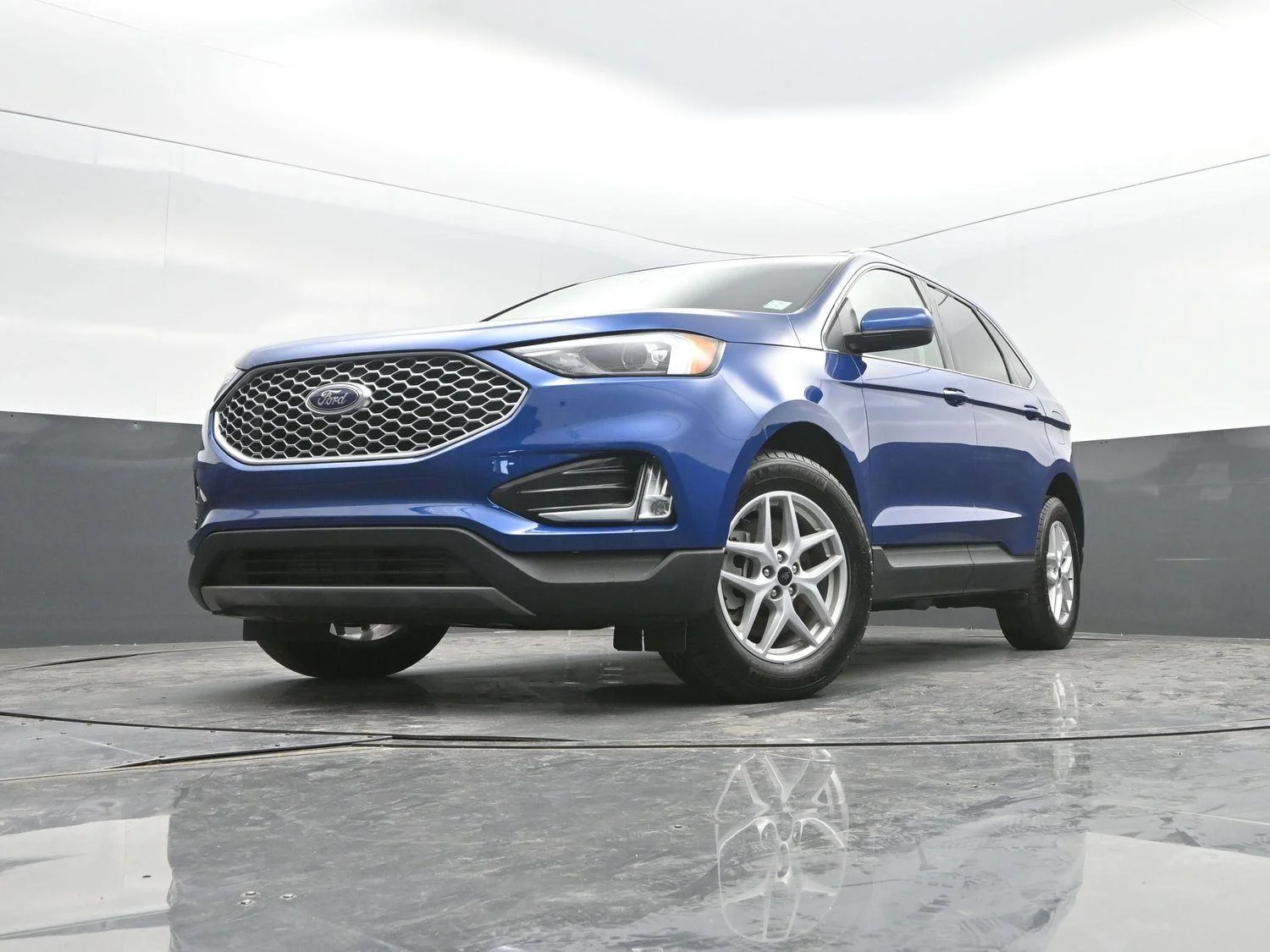 Used 2024 Atlas Blue Ford SEL image 43
