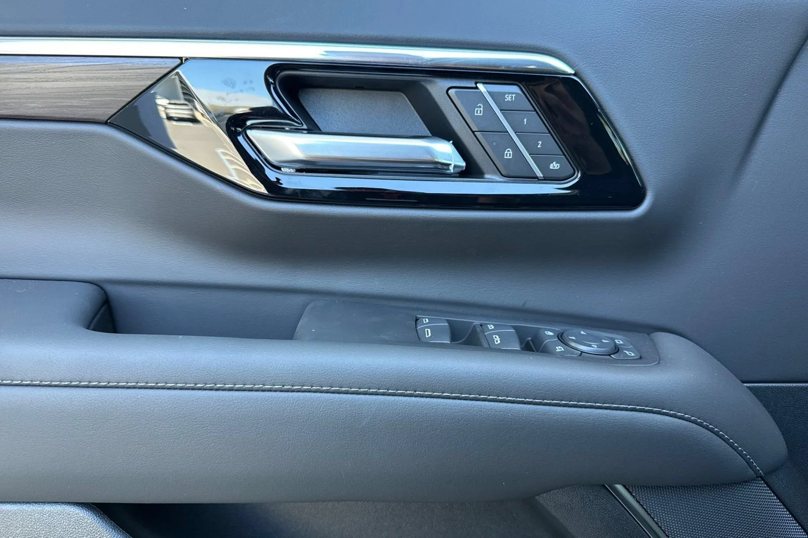 2026 Chevrolet Tahoe LT - Photo 10