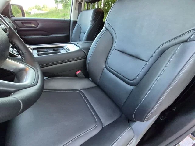 Used 2025 Black Nissan SV image 27
