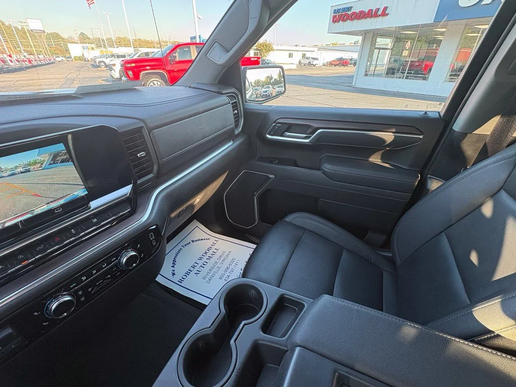 Used 2025 Sterling Metallic GMC SLT image 19