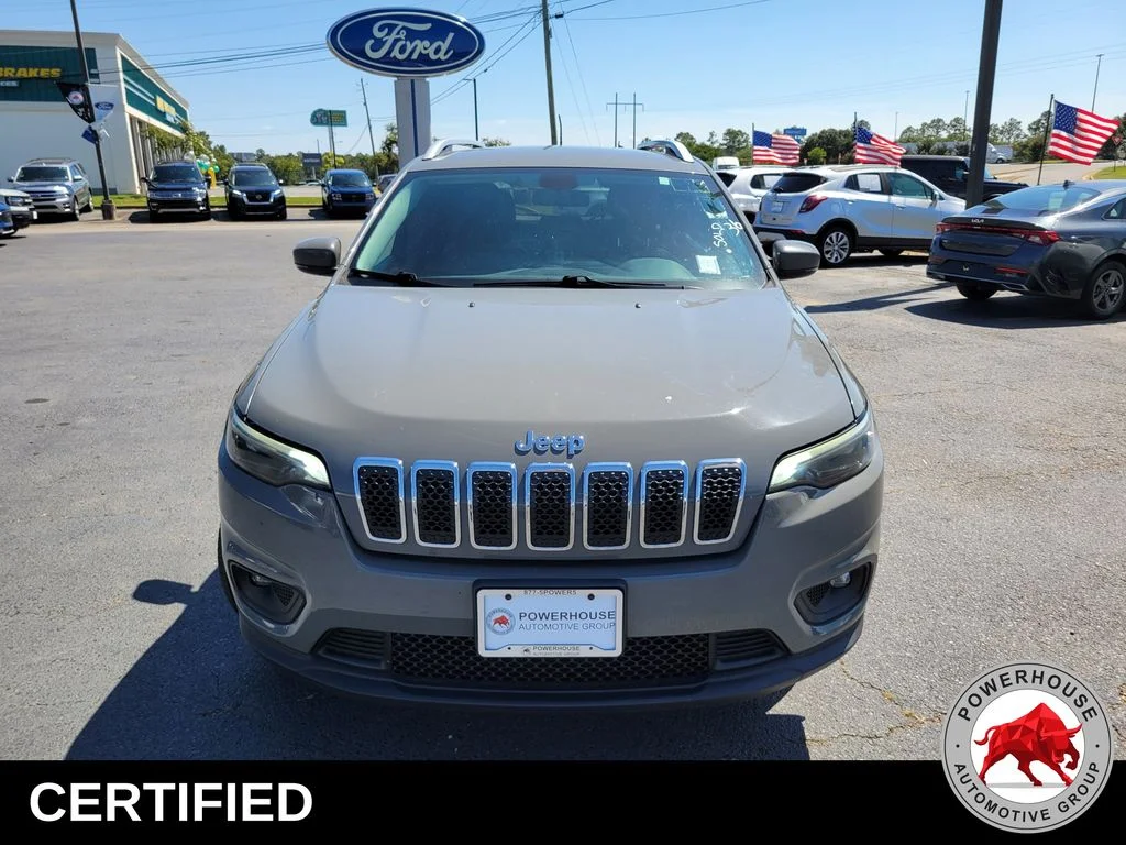 Used 2020 Gray Jeep Latitude Plus image 10