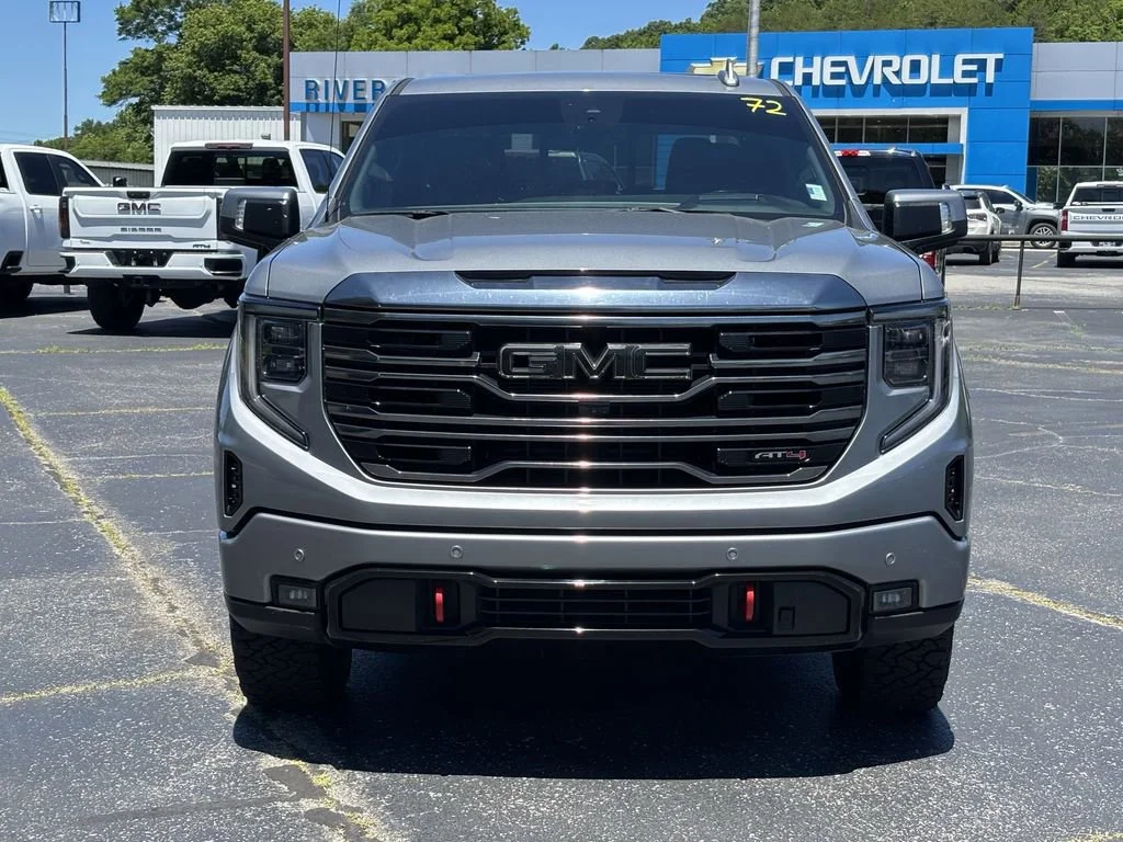 Used 2024 Sterling Metallic GMC AT4 image 5