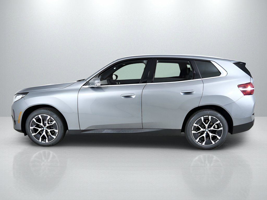 Used 2026 Skyscraper Grey Metallic BMW 30 xDrive image 16