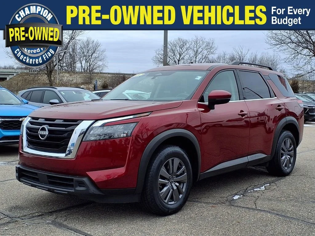2024 Nissan Pathfinder SV