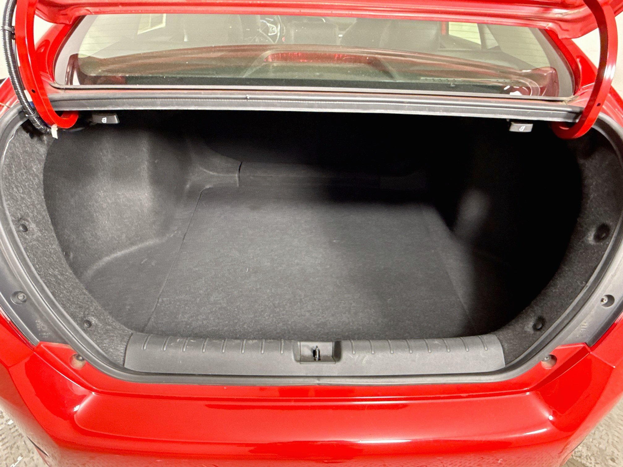 Used 2018 Rallye Red Honda EX-L image 26
