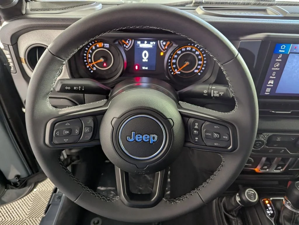 New 2026 Anvil Clear-Coat Exterior Paint Jeep Sport S image 15