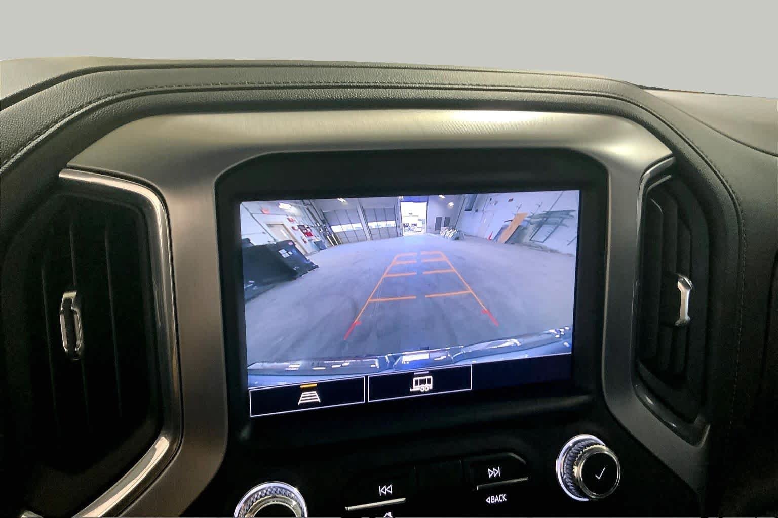 Used 2021 Summit White GMC SLE image 28