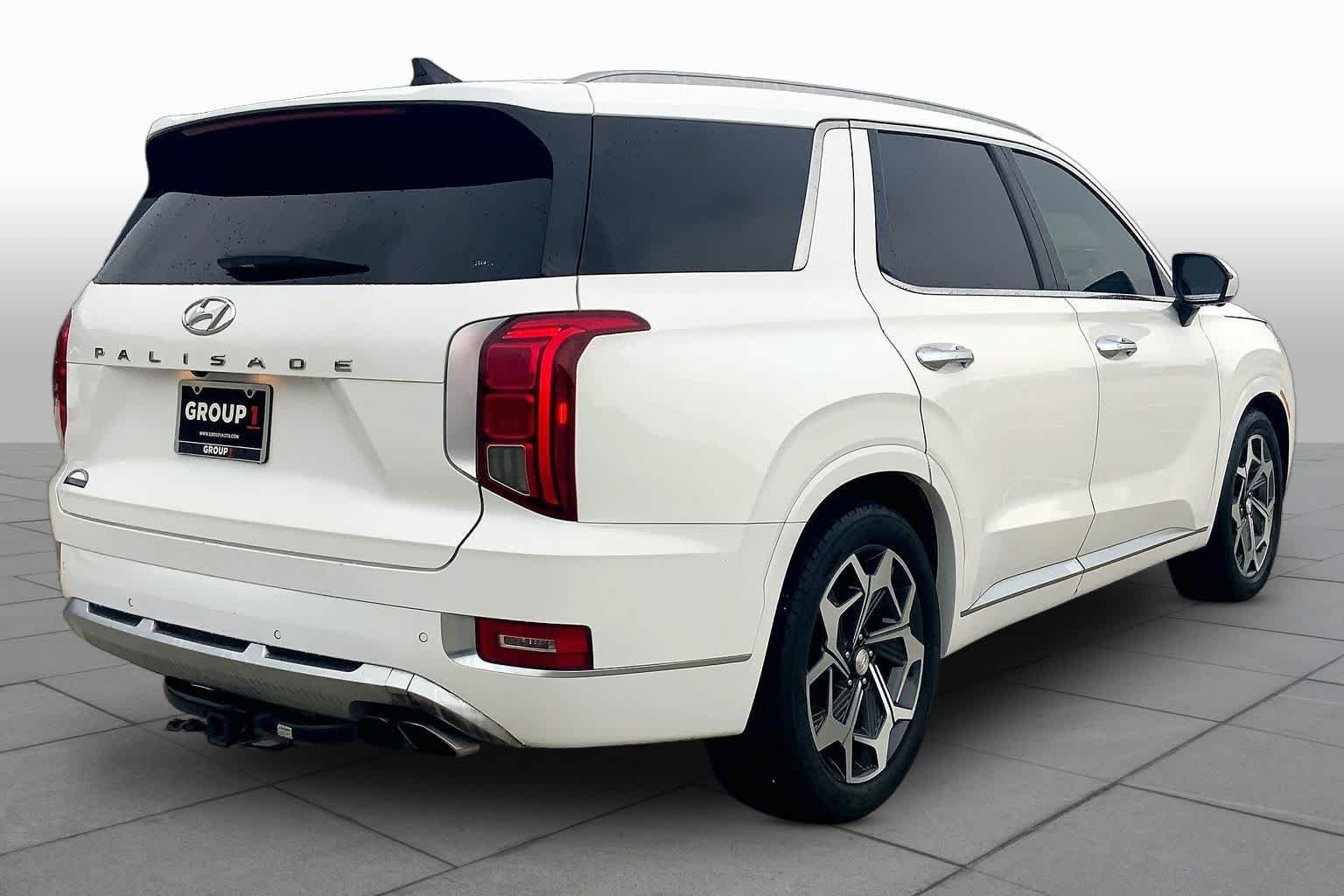 Used 2021 Hyper White Hyundai Calligraphy image 10