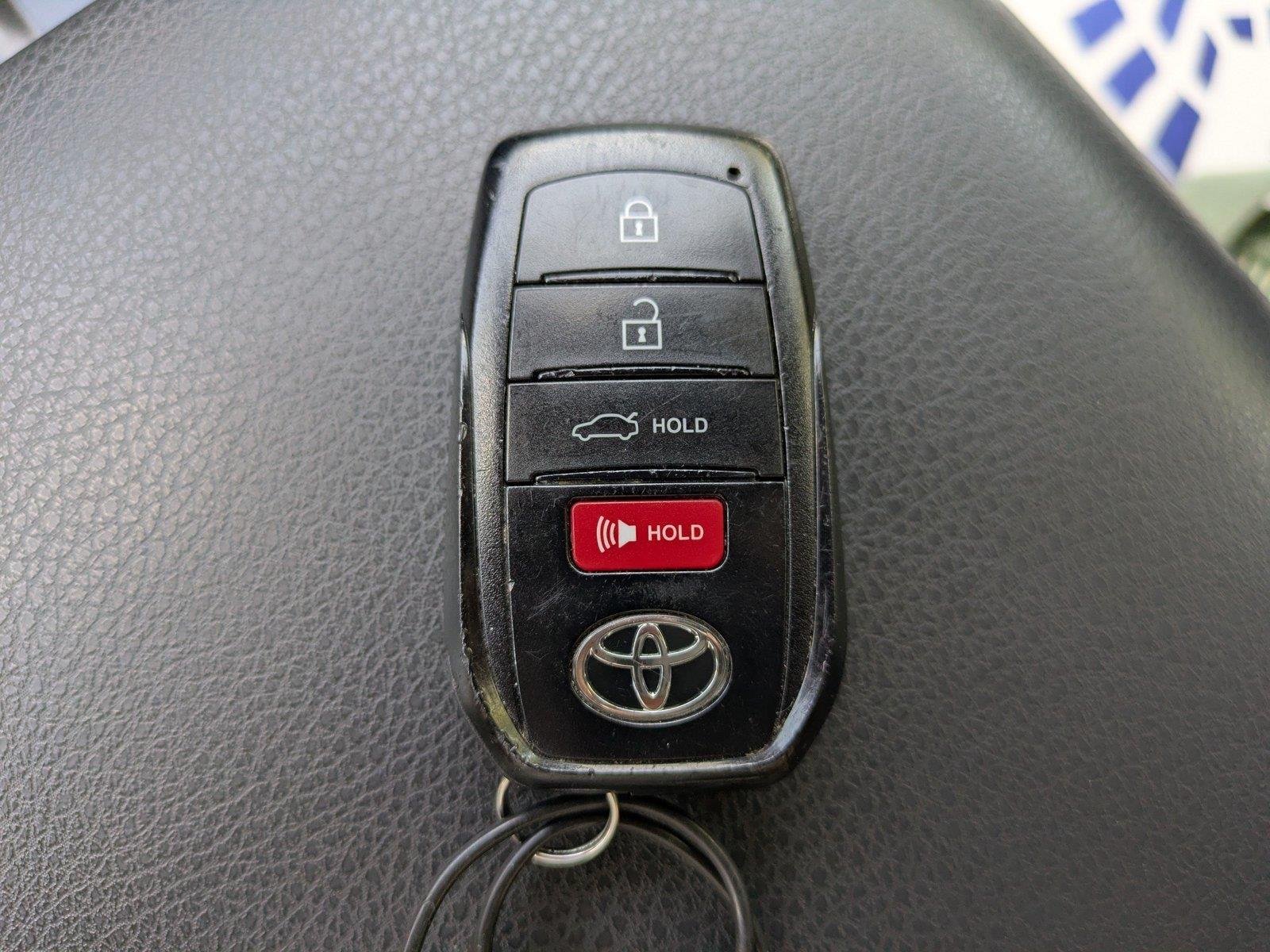 Used 2025  Toyota SE image 26