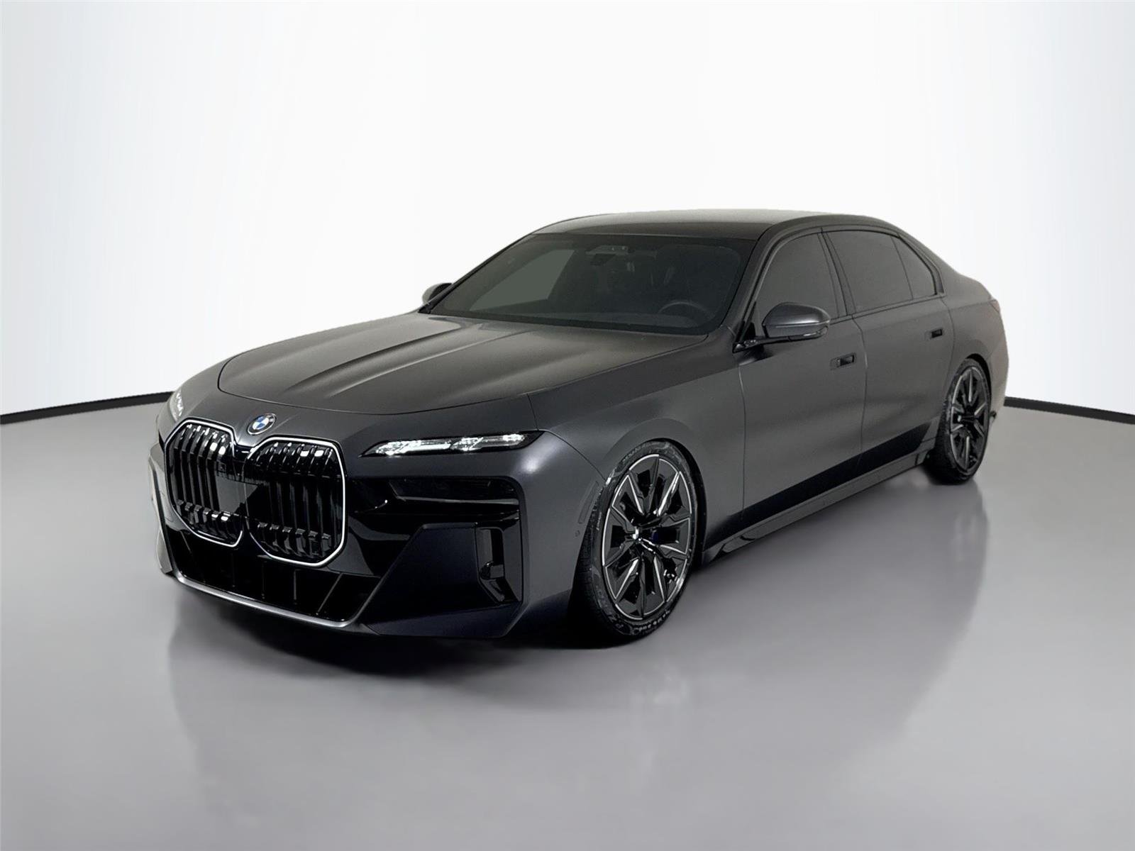 Used 2025 Frozen Deep Grey BMW 760i xDrive | Rear TV | Frozen Paint | B&W Sound System image 10
