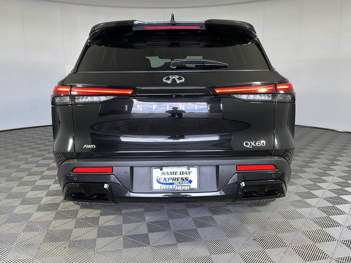Used 2023 Mineral Black INFINITI PURE image 6